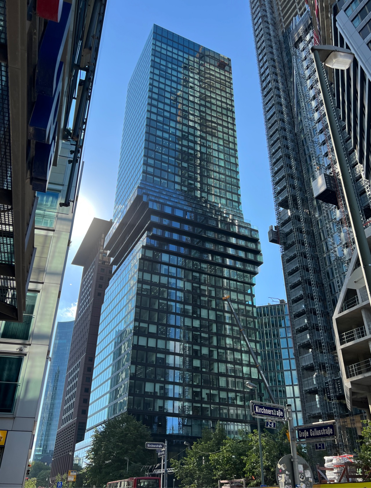 BIG Designs New Tower for Frankfurt